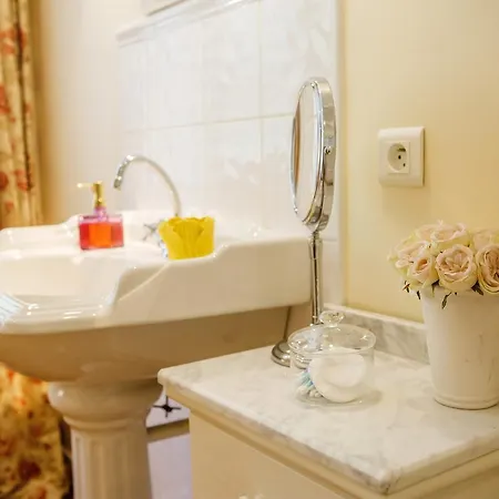 Dolce Vita En Dordogne Frühstückspension